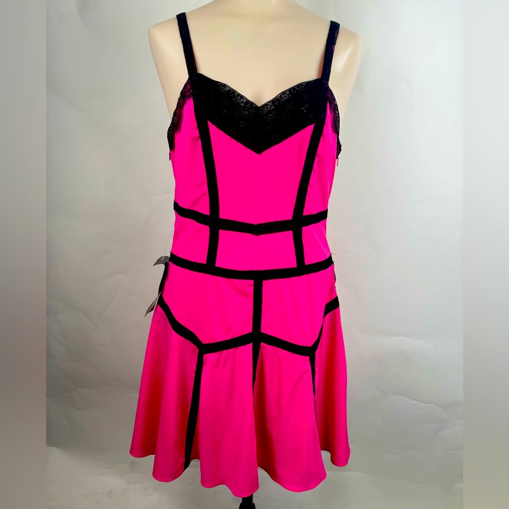 Bebe Hot Pink Summer Romance Silk Inset Lace Panel Dress size Small NWT